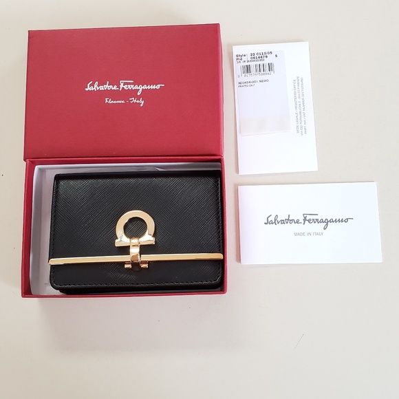 Salvatore Ferragamo Accessories - NWT Salvatore Ferragamo Black Nero Key Card Holder